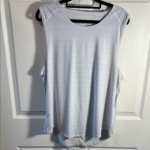 ZYIA Gray Muscle Tee Relaxed Fit Sleeveless - Picture 1 of 6